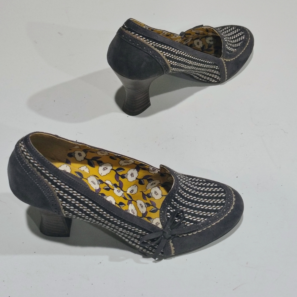 Ruby Shoo Elegant Black and Cream Women's Heels Size 9